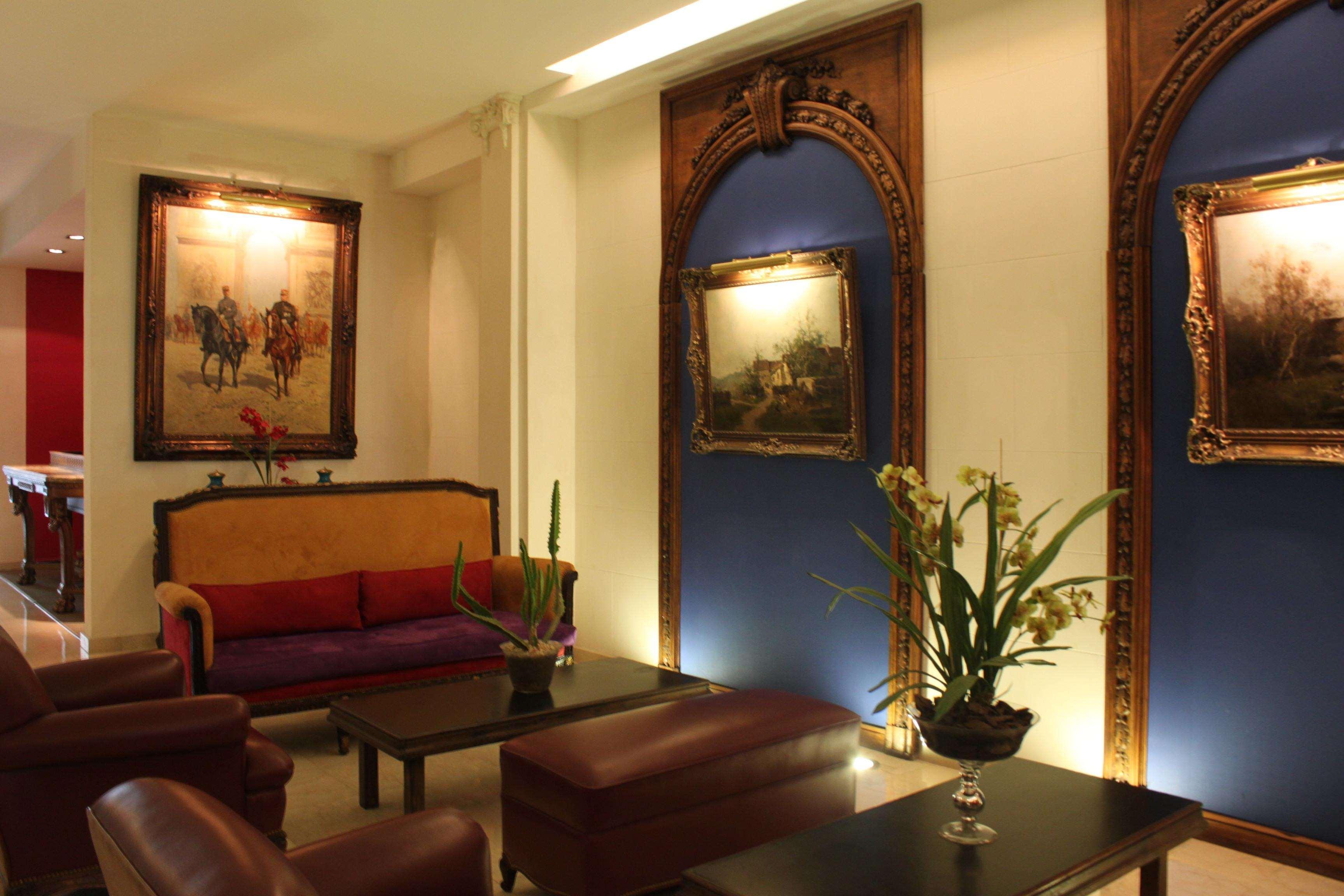 Club Frances 5*