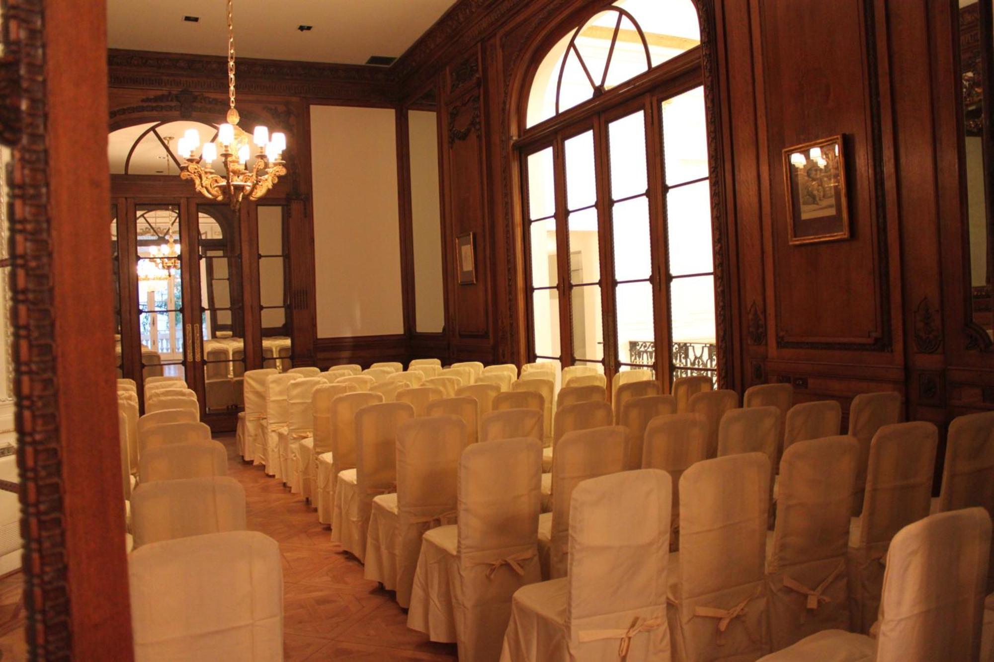 Club Frances 5*